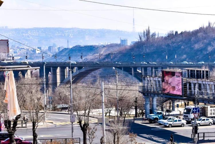 Напротив Спортивно-Концертного Комплекса Διαμέρισμα Γιερεβάν Εξωτερικό φωτογραφία